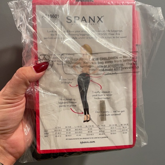 Unopened ‘Look at Me Leggings” by SPANX - Picture 2 of 2